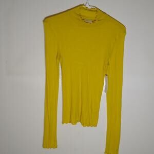NWT Abound mustard color long sleeve shirt. Size Small